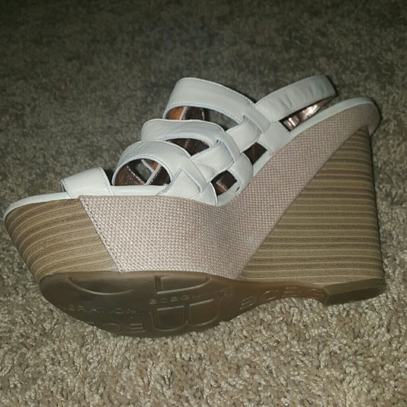 BCBGENERATION SANDALS - Picture 3 of 6